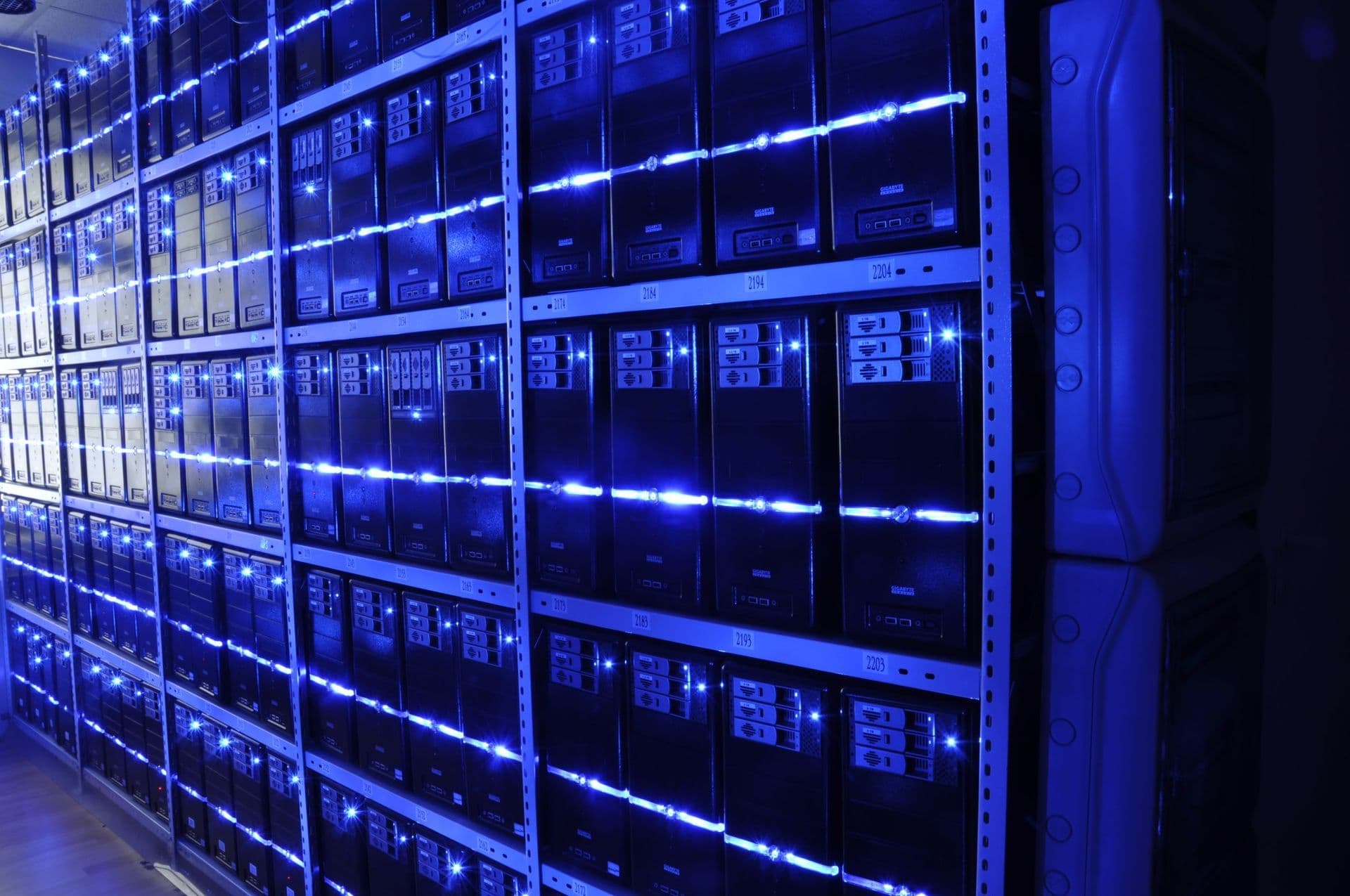 Phòng máy chủ của trung tâm dữ liệu BalticServers